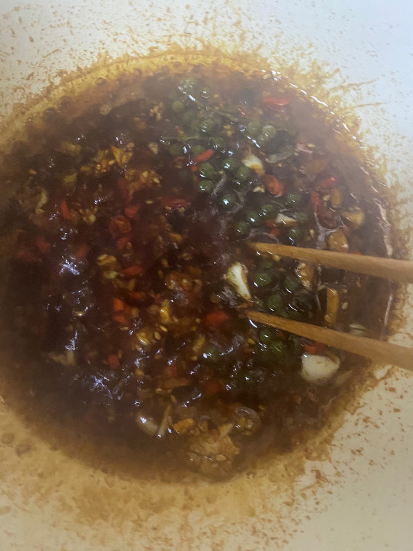 凉拌藤椒金针菇木耳