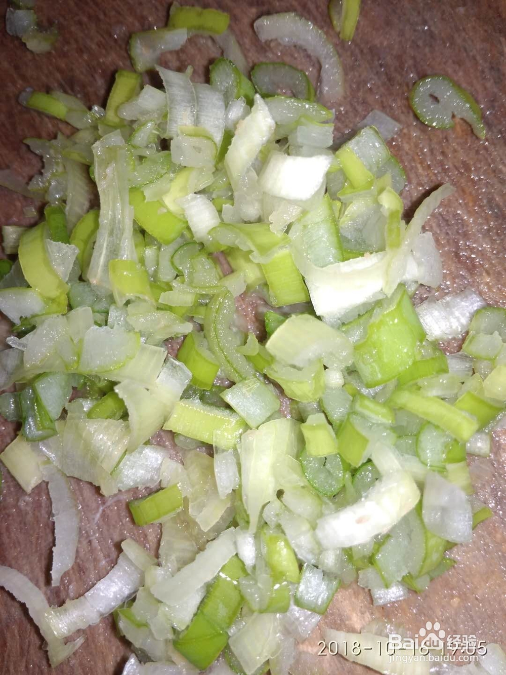 怎么做西红柿鸡蛋疙瘩汤，最简单疙瘩汤的做法