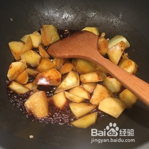 土豆焖饭怎么做
