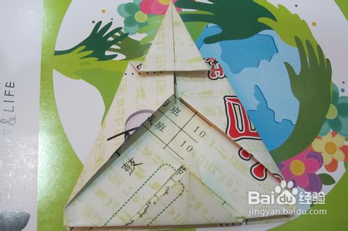 圣诞节快到了，教你怎么折简单的圣诞铃铛