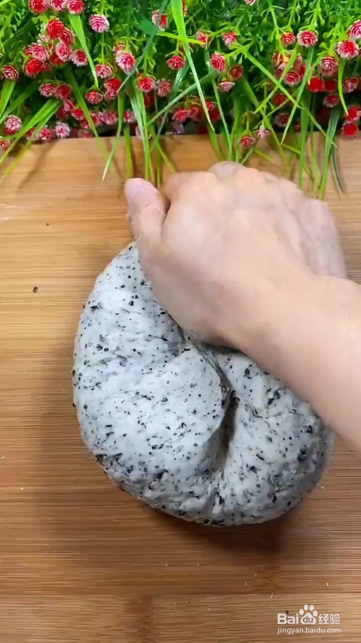 如何制作黑芝麻馒头