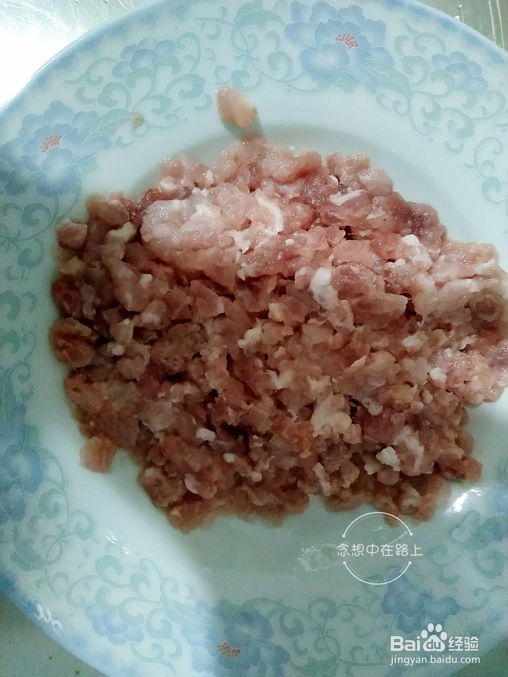 如何做道好吃的油豆腐塞肉