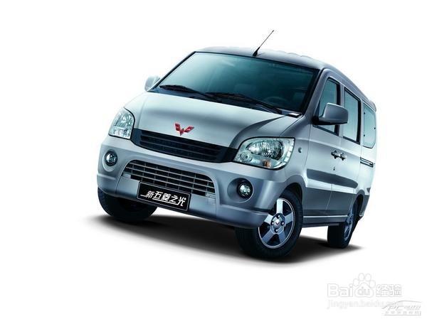 五菱之光怎么换雨刮器