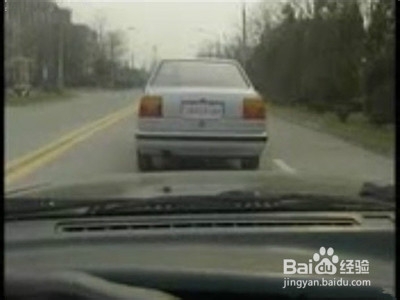 精确判断车距的方法