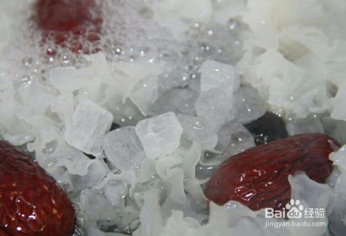 银耳枣汤怎么做好吃?家常做法教程