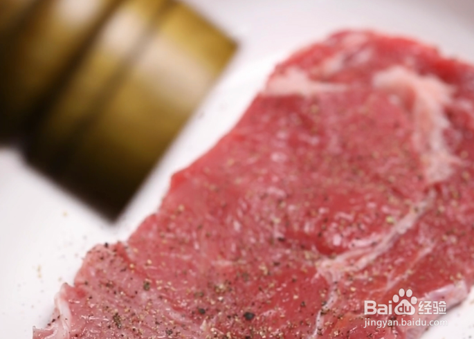 制作牛排的步骤和原料