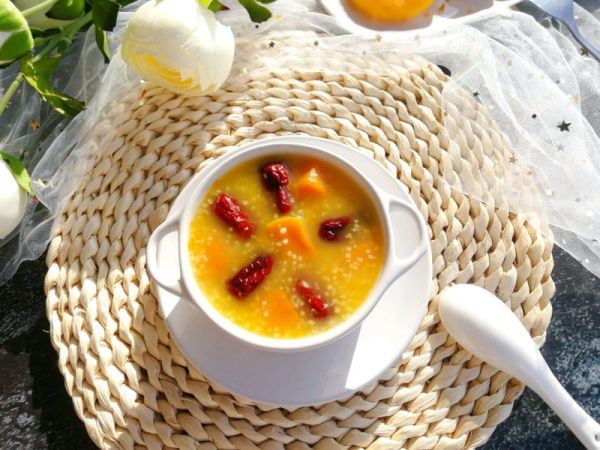 南瓜红枣小米粥