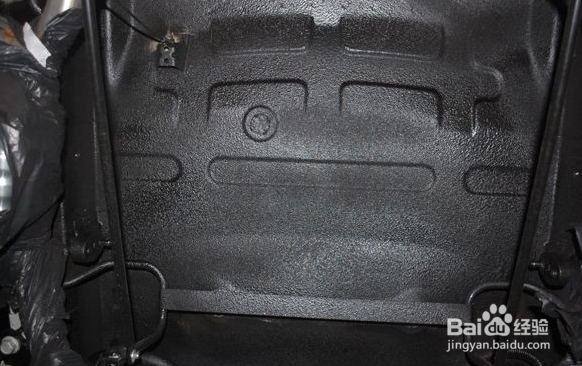 雪佛兰科帕奇汉高底盘装甲施工案例讲解