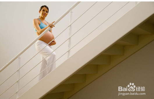 <b>孕妇爬楼梯有什么好处</b>