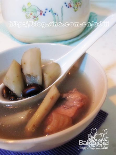 牛蒡黑豆煲鸡汤