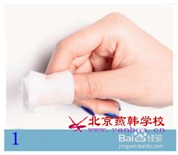 如何做好美甲手部护理