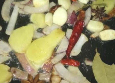 乌鸡和什么食物相克 哪些是乌鸡的做法