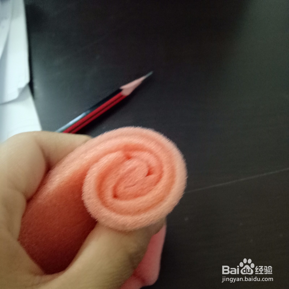 如何用海绵制作玫瑰花