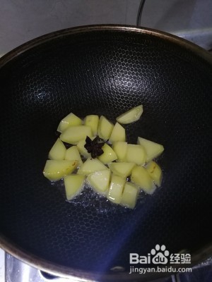 教你做出土豆香菇面筋烧牛筋