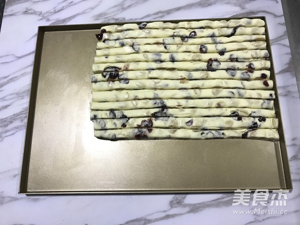 蔓越莓牛轧糖