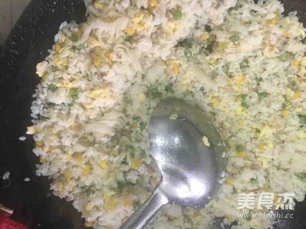 青豆玉米牛百叶炒饭
