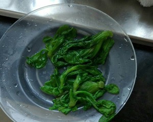山药瘦肉蓬蒿菜粥