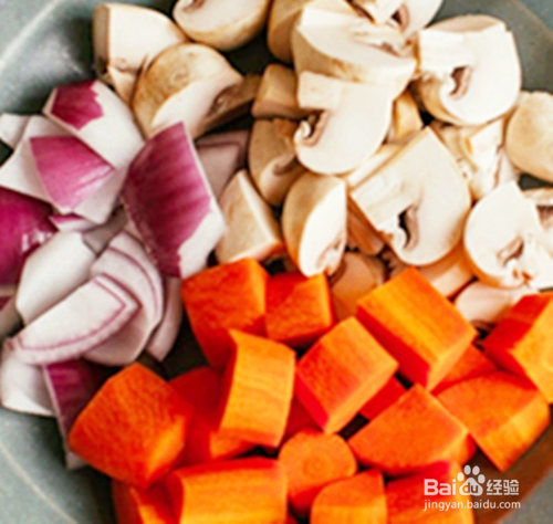 如何制作咖喱鸡肉？