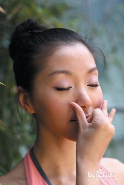 瑜伽入门-太阳呼吸控制法