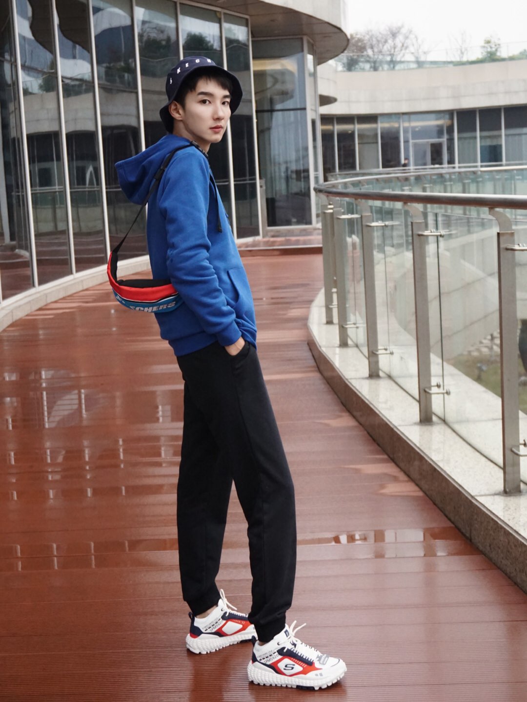 斯凯奇怪兽鞋秒变小奶狗|男朋友