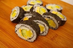 怎么做简易的紫菜包饭