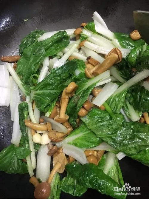 小白菜炒滑子菇