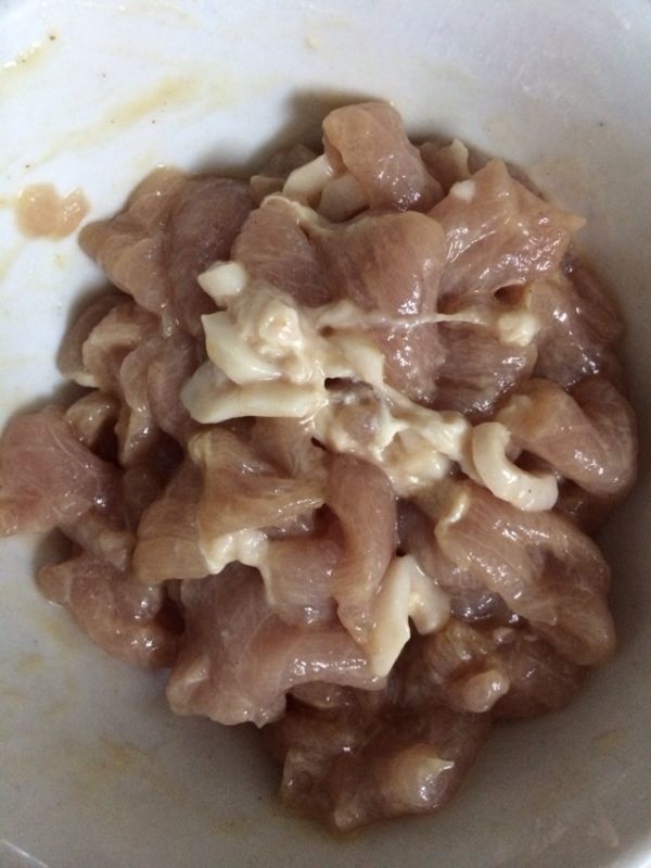 杏鲍菇黑椒炒肉