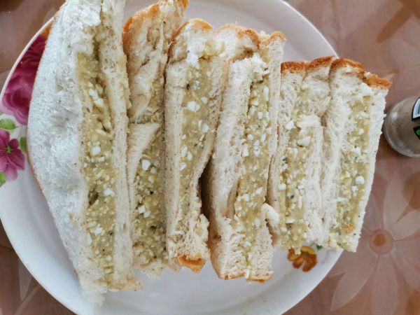 鸡蛋土豆泥三明治