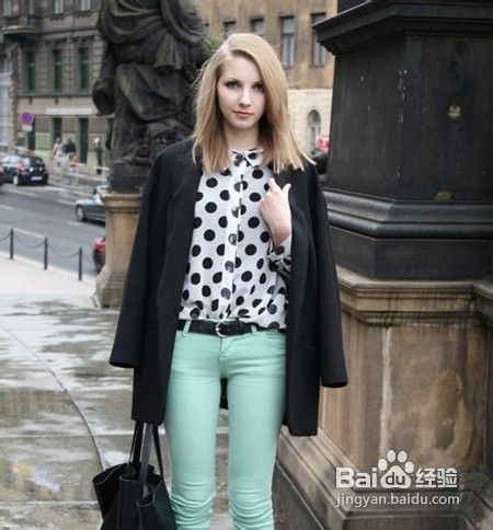 添外套小玩性感不减格调