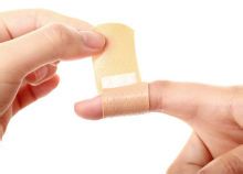 被钉子扎了怎么办