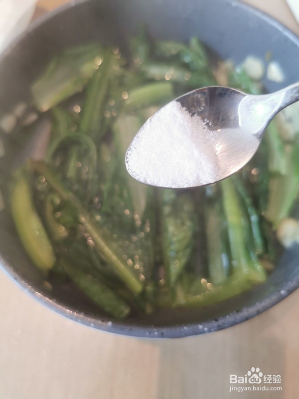 蒜炒油麦菜做法