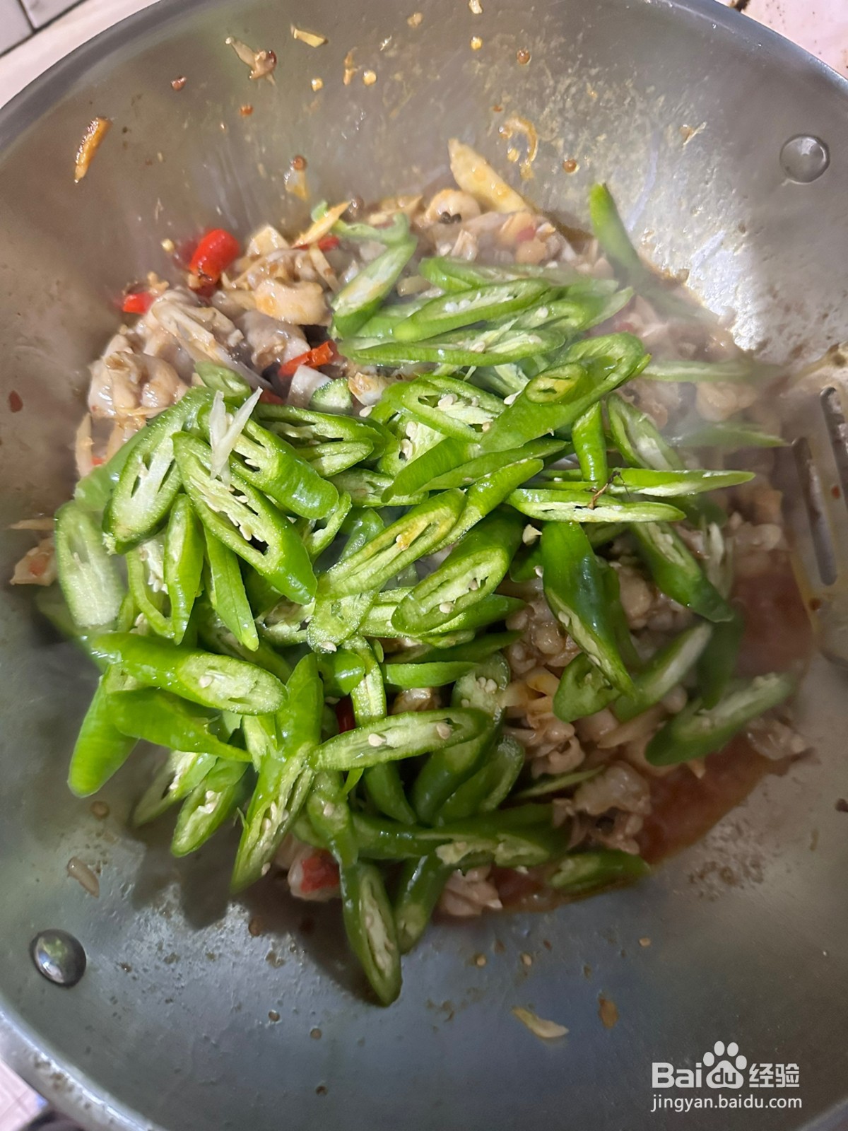 仔姜牛蛙的做法