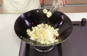 怎样做酸辣白菜