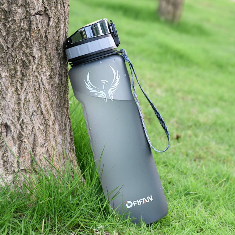 防漏防摔的大容量运动水壶精选