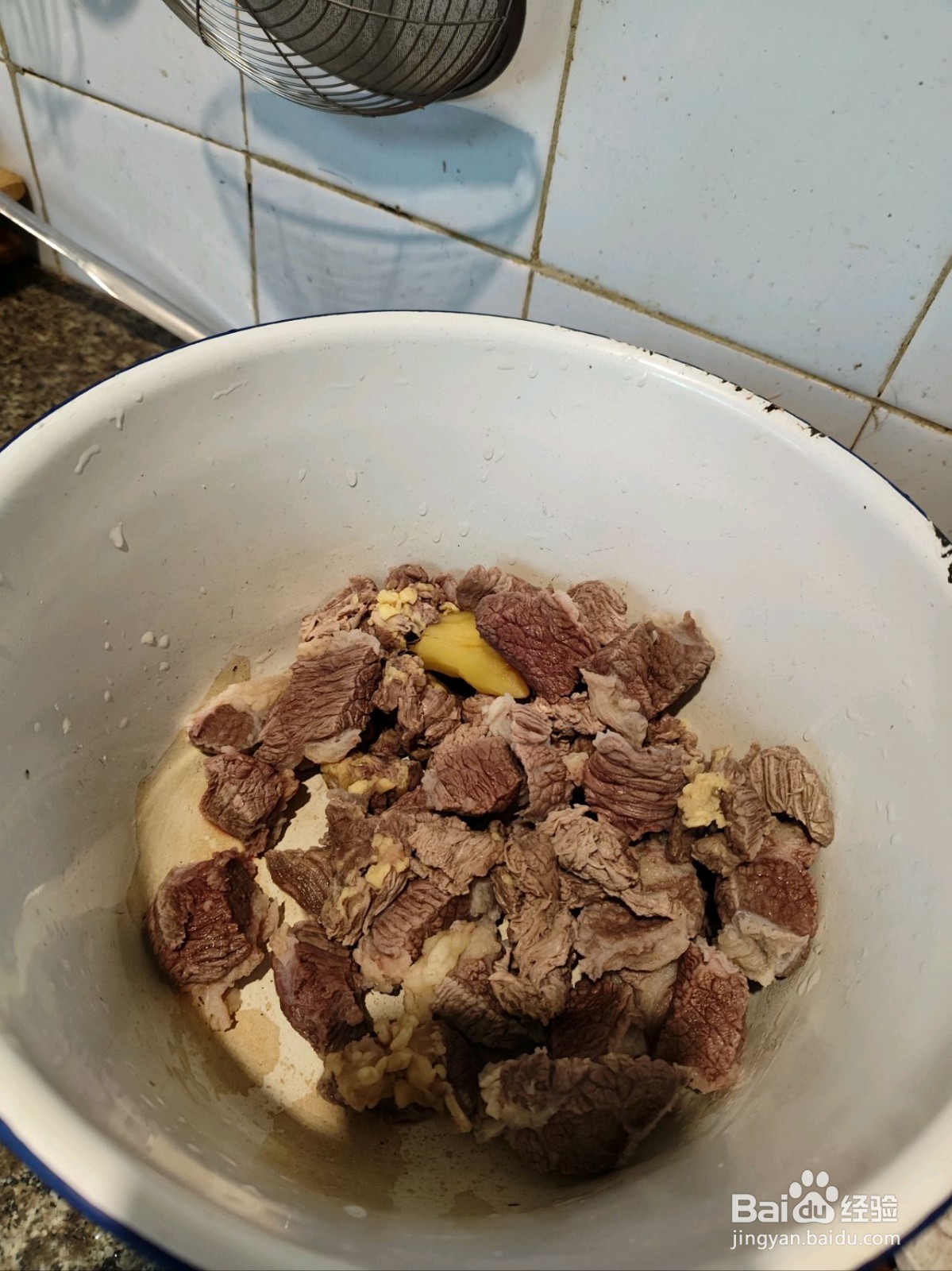 萝卜烧牛肉的做法