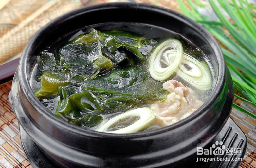 排骨炖海带汤的制作方法