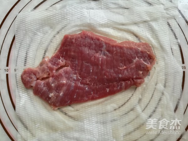 多汁碎牛排三明治