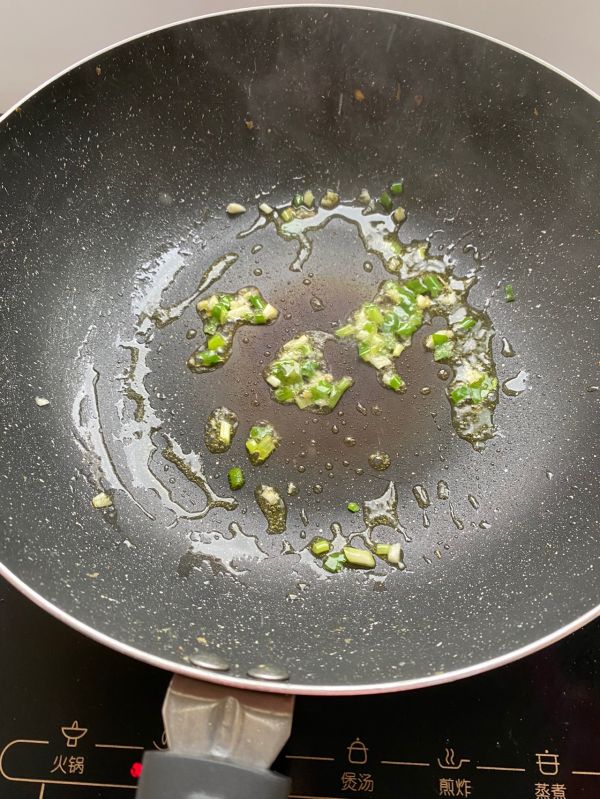 西红柿炒西葫芦