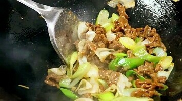 家常菜-葱爆牛肉