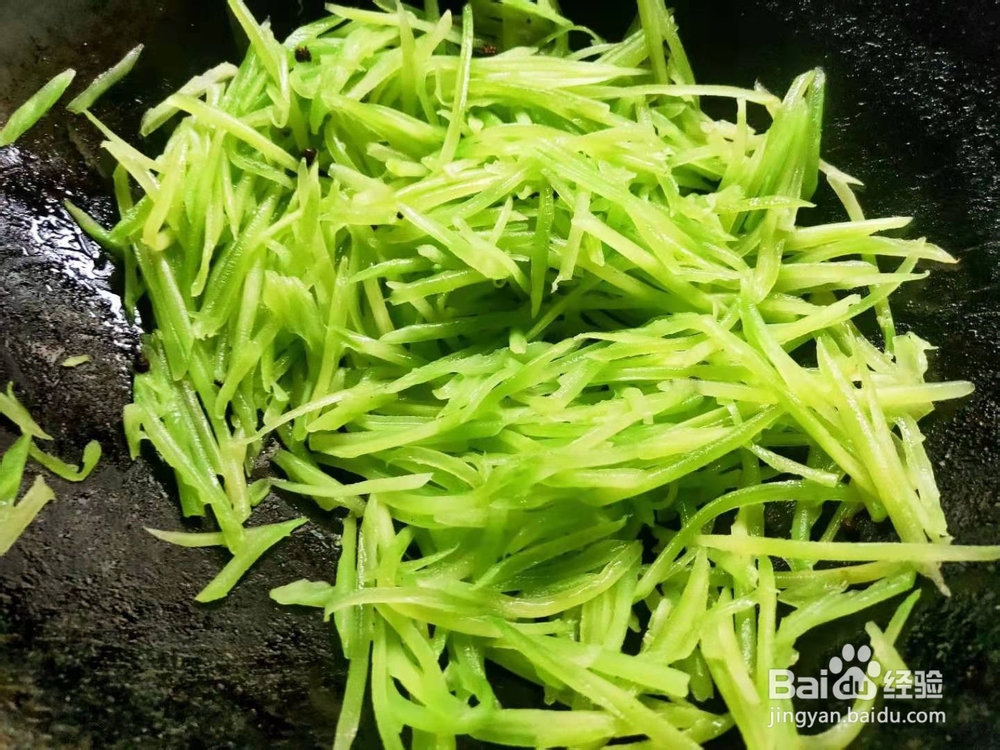 椒香青笋丝---便秘小菜谱