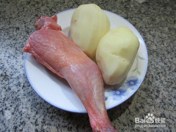 美味腊鸡腿蒸洋芋艿
