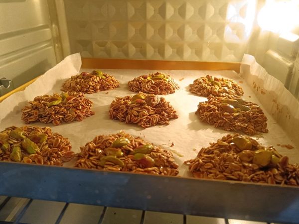 开心果巧克力燕麦脆