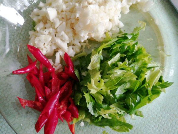 凉拌酸辣土豆丝