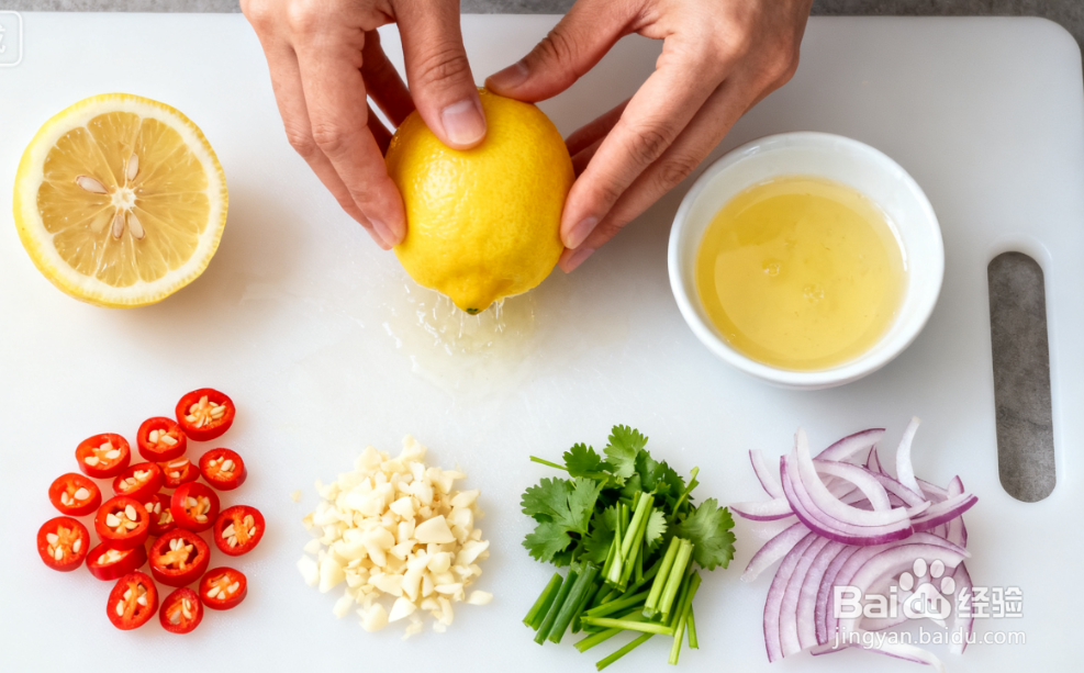 柠檬鸡爪的做法:酸辣爽口,脱骨简单不费手