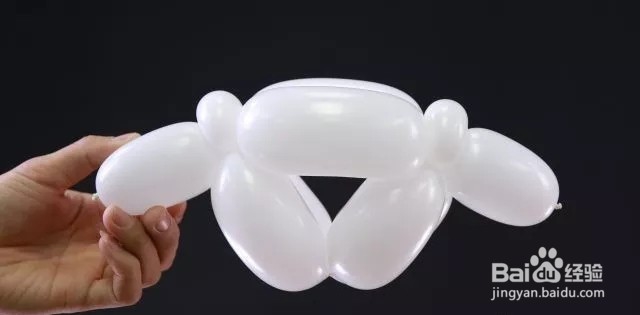 如何用气球做大白