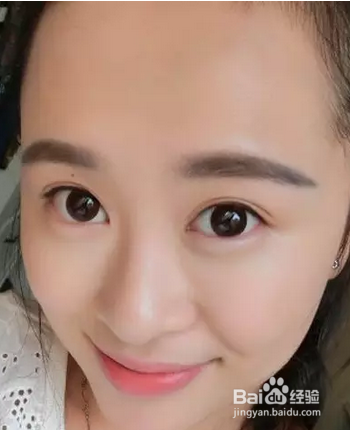 秀智的清纯妆容怎么画
