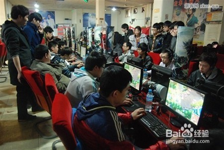 和朋友去网吧可以如何玩？