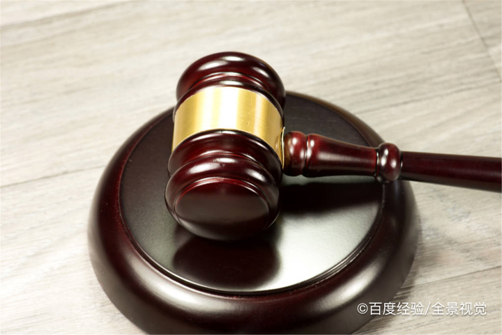 订婚后女方提出分手不退彩礼钱怎么办