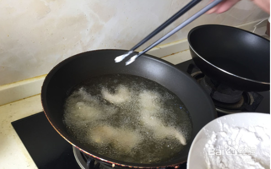 脆爽多汁椒盐虾球