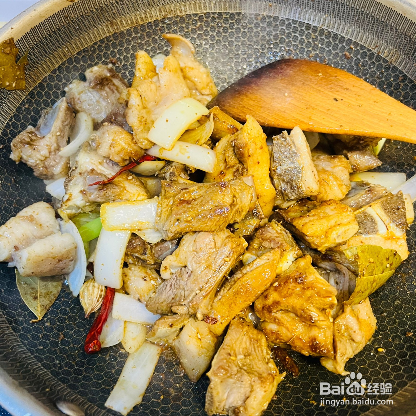 孜然羊排炖萝卜的做法